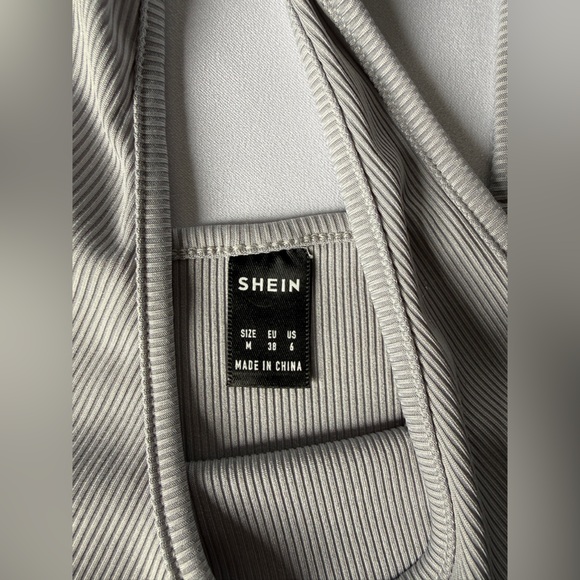 Gray Ribbed Tank Top - Picture 7 of 8